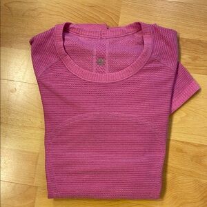 lululemon athletica Pink Short Sleeve Tee